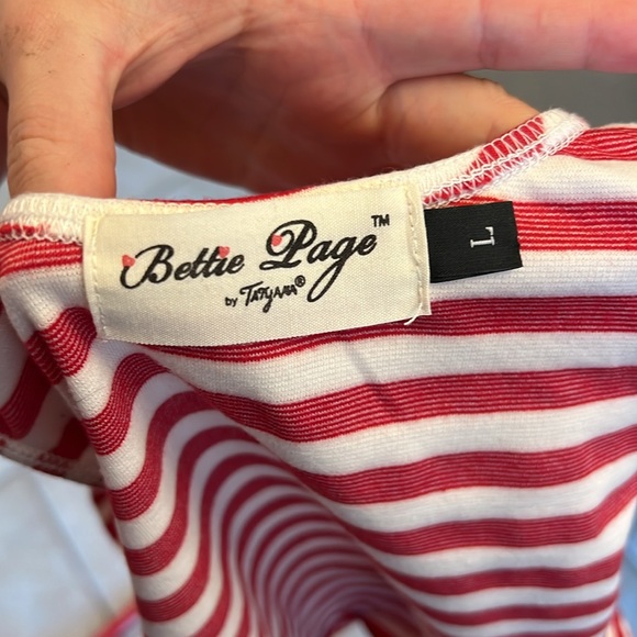 Bettie page by tatyana red striped crop tank top - Picture 4 of 5